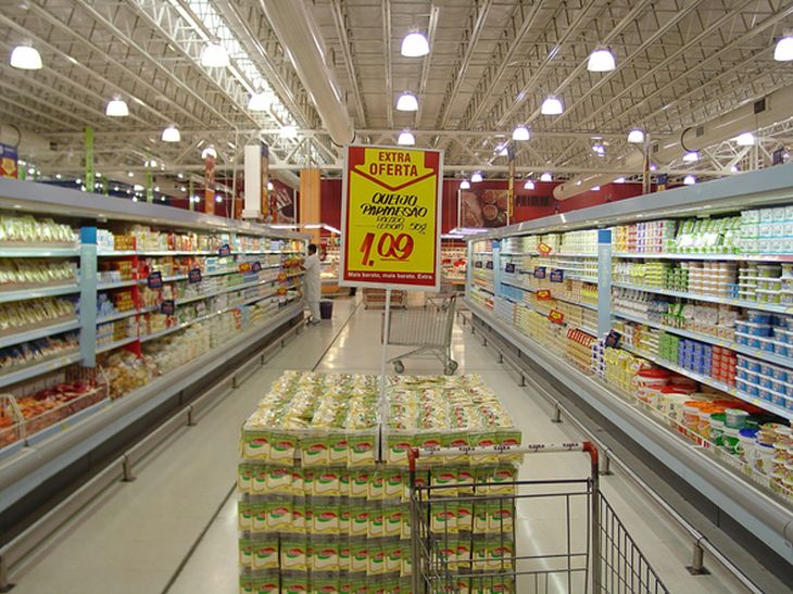 10 cosas que hacen los supermercados para que compres más imagen