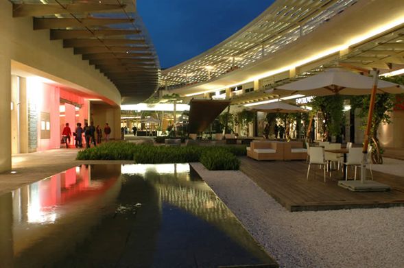 Antara Fashion Hall: el centro comercial “In” de Ciudad de México imagen